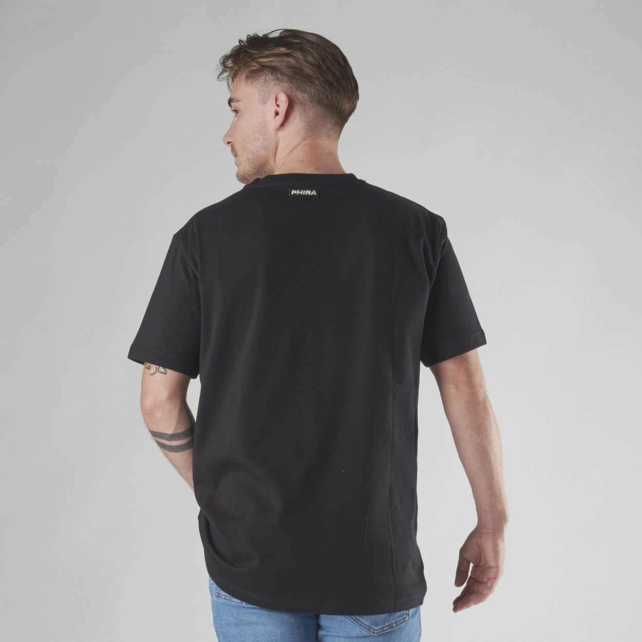 phira_back_black